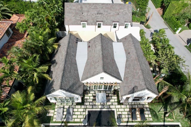 Coastal Manor Charcoal Concrete Tile Installation